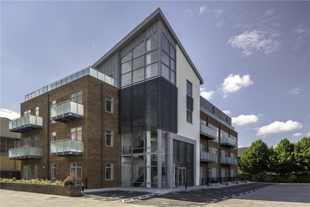 Main image of property: Broadwater Road, Welwyn Garden City, AL7