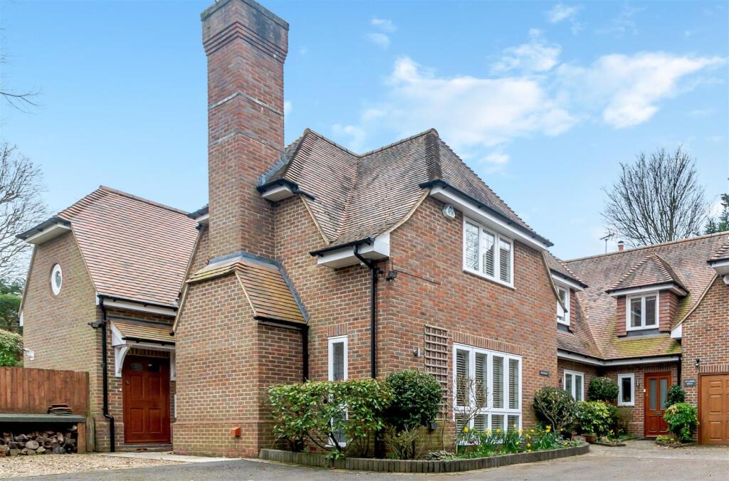 Main image of property: Homefield Road, Chorleywood