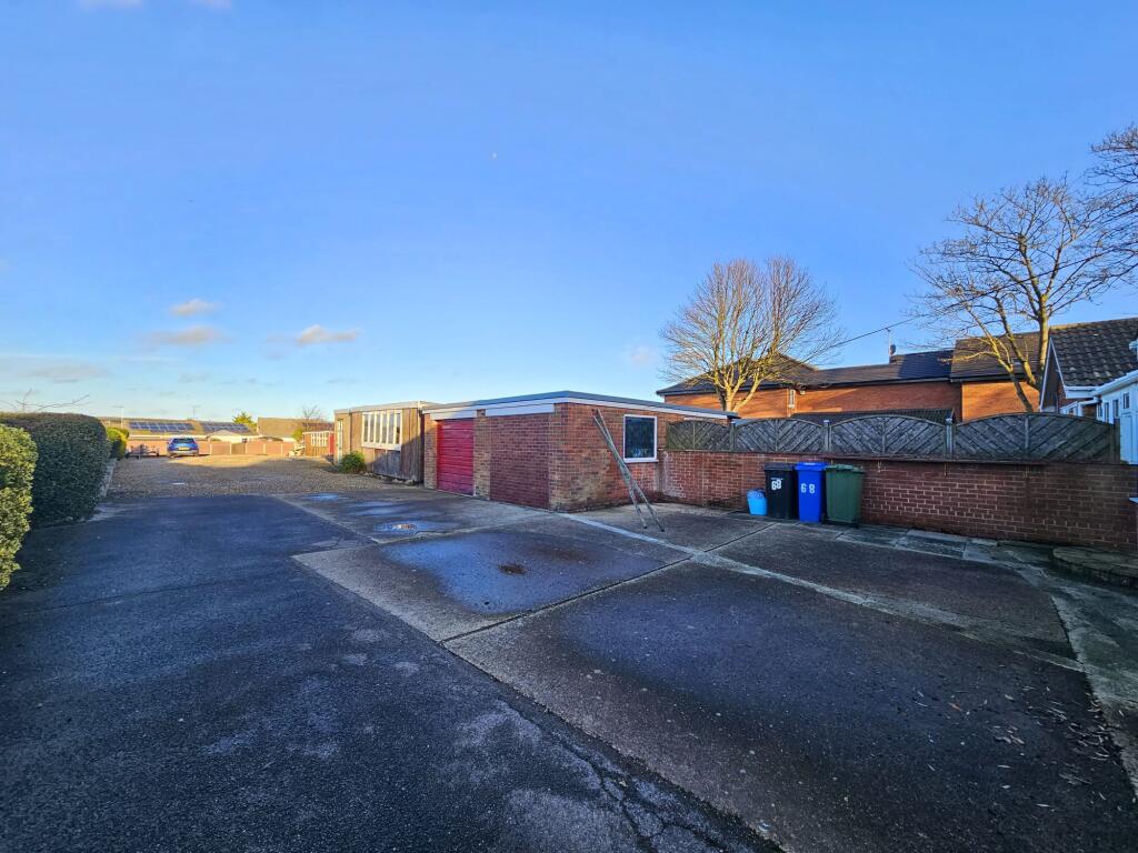 Scarborough Road, Filey, North Yorkshire photo 2