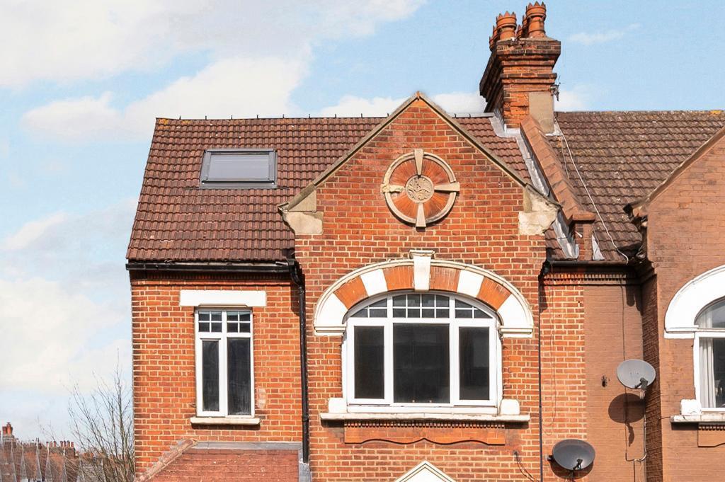 Main image of property: Kingston Road, London, SW20 8LB