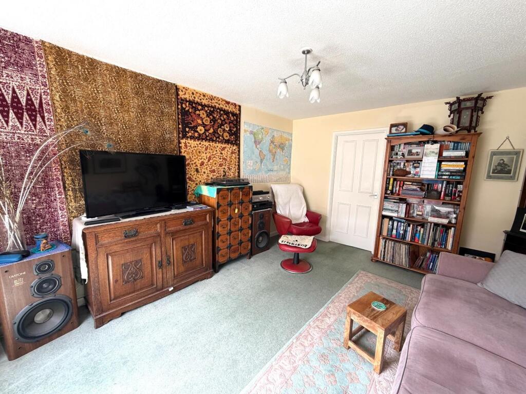 Durston Close photo 4