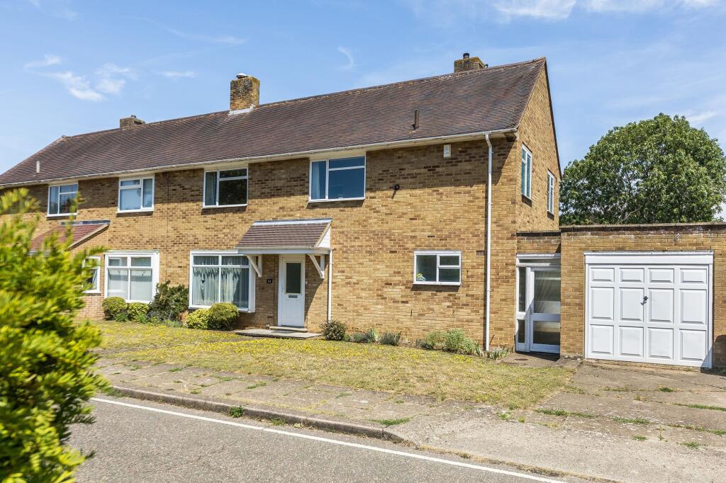 Main image of property: Nuneham Square, Abingdon, OX14