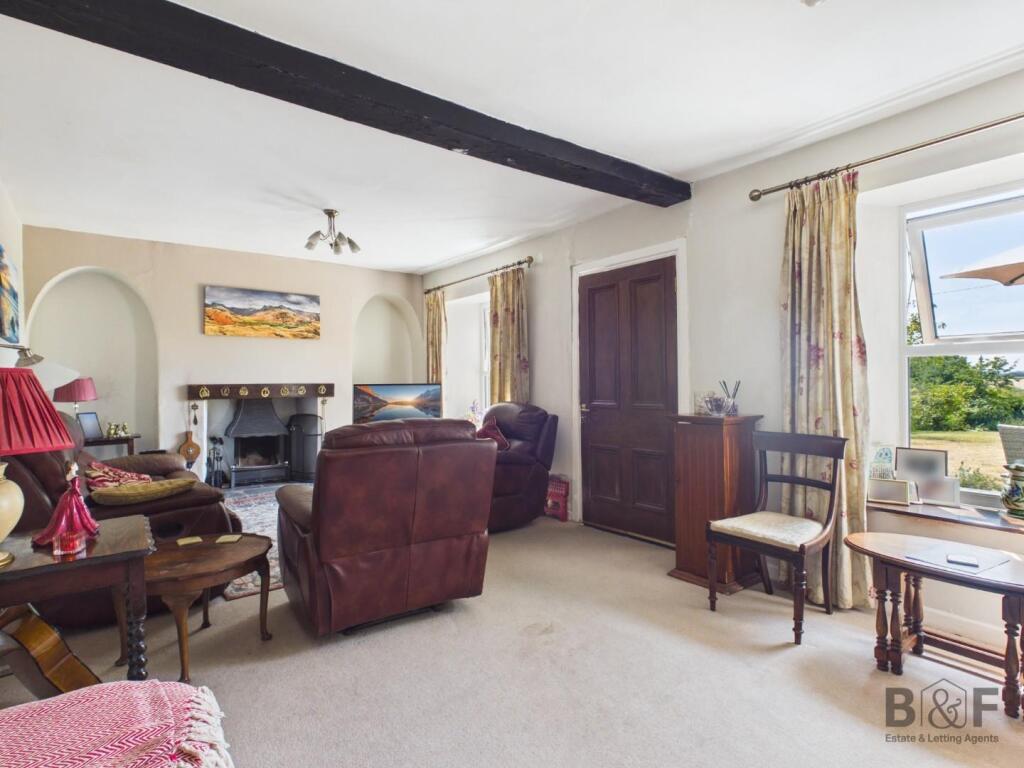 House in Pucklechurch, South Gloucestershire - View 2