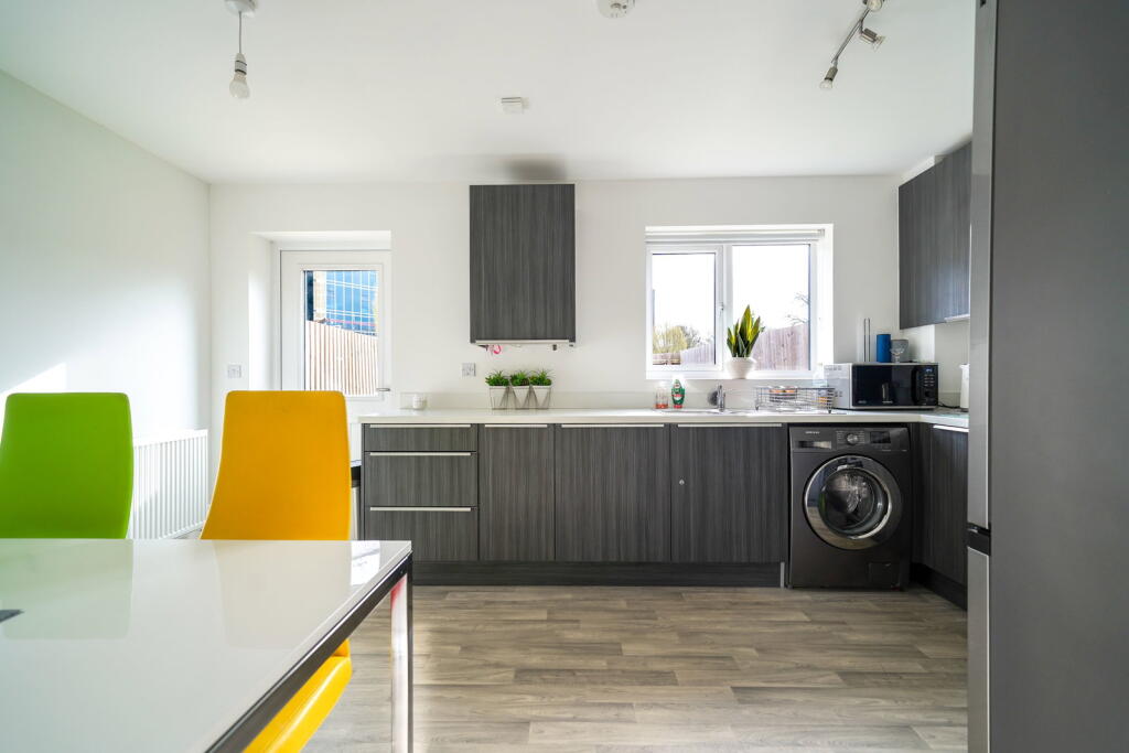 Additional image 5 of Aston Avenue, Shirley