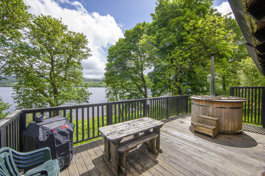Fyne, 4 Loch Aweside Cabins, Dalavich, PA35 1HS - View 2