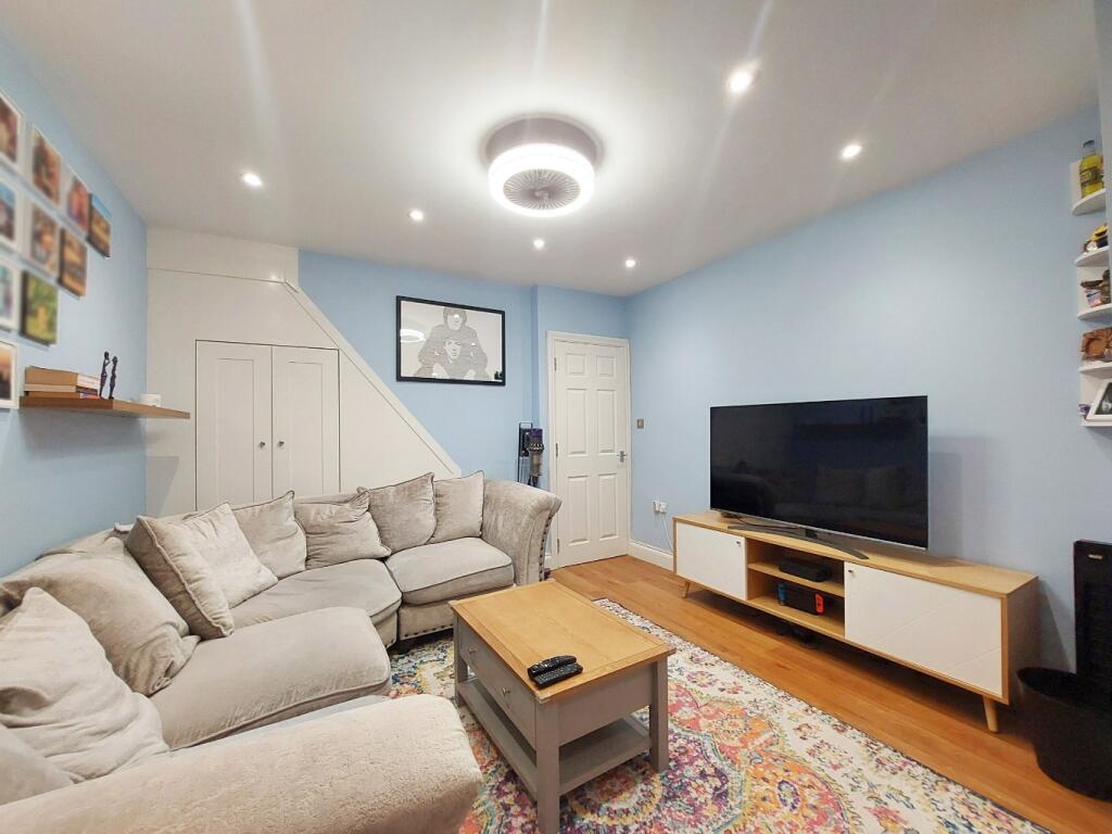 House in Harrow - View 5