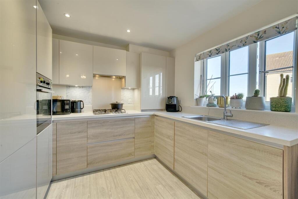 Apartment in London - View 4