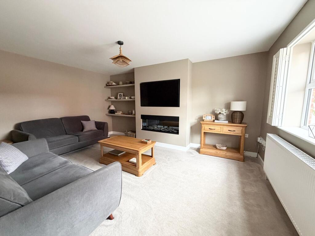 House in Doncaster, Stallingborough - View 5