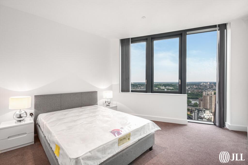 Apartment in London, St John's Estate, Isle of Dogs - View 4