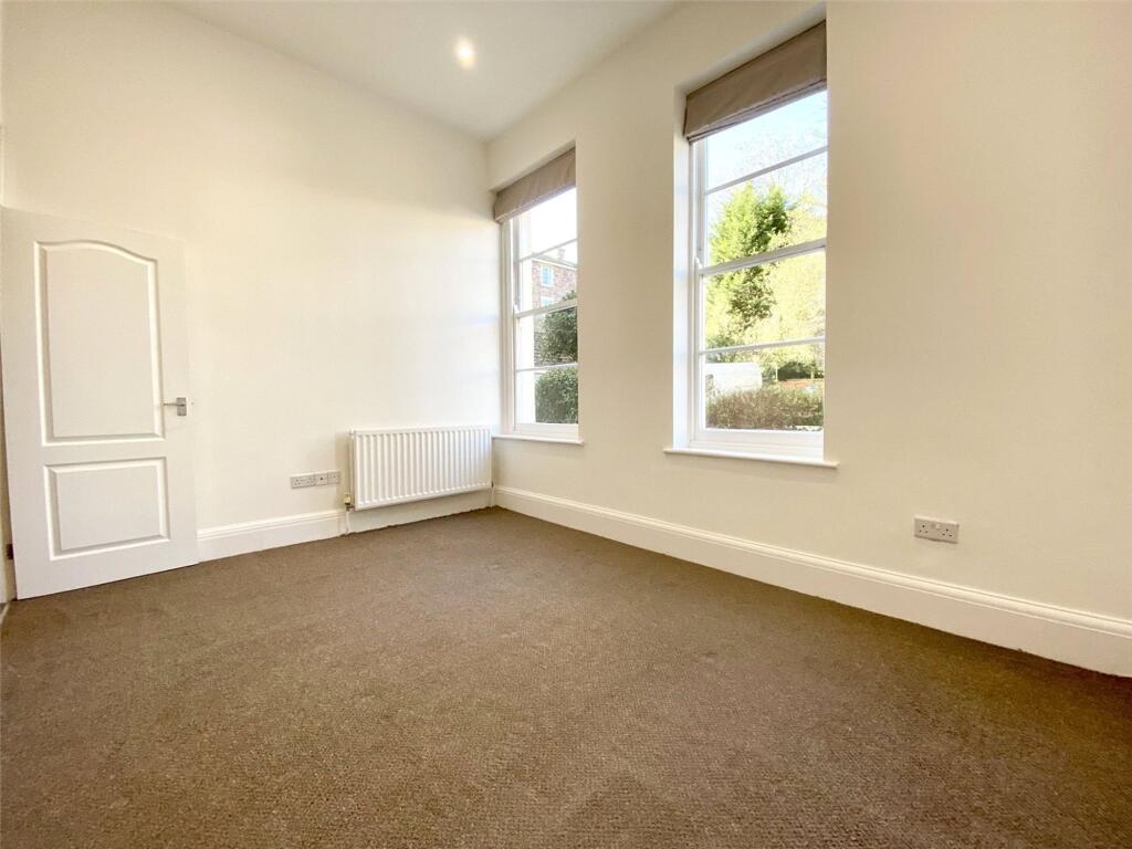 Apartment in Bristol - View 4