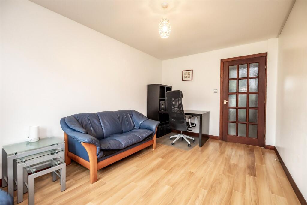 Apartment in Aberdeen - View 3