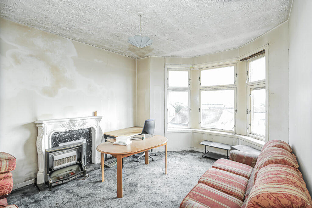 Apartment in Glasgow - View 3