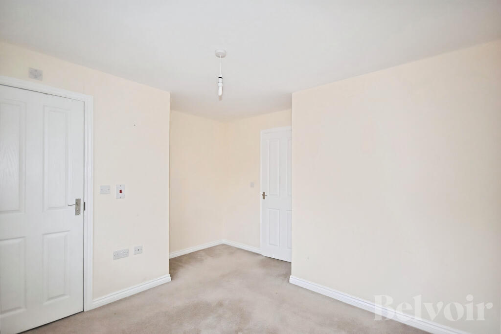 House in Breckland, Carbrooke - More