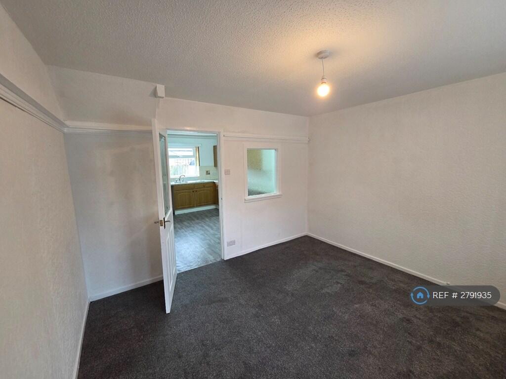 Main image of property: Lock Close, Heywood, OL10