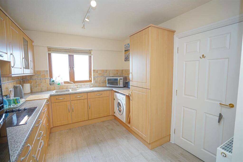 Apartment in Torridge, Northam - View 5