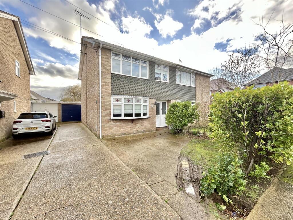 Main image of property: Kingsmere, Benfleet