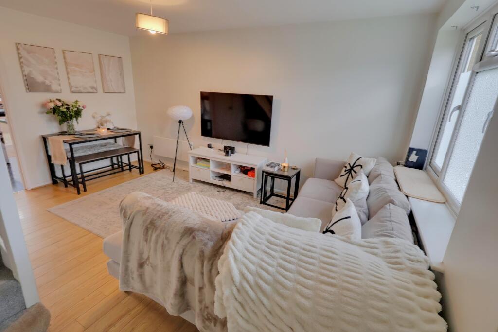 Drayton Place, Totton, Southampton photo 4