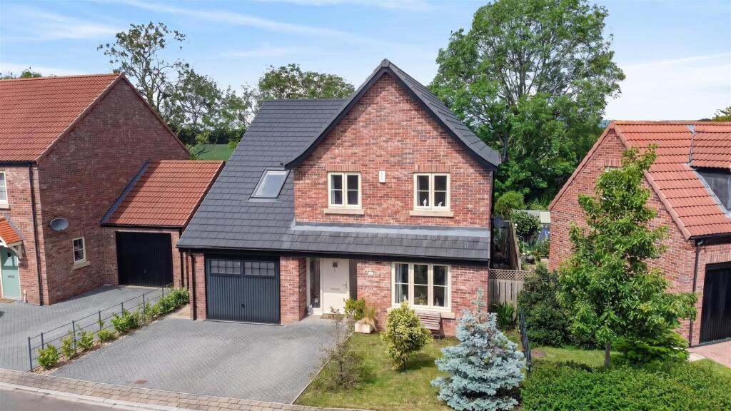 Main image of property: Farefield Close, Dalton, Thirsk