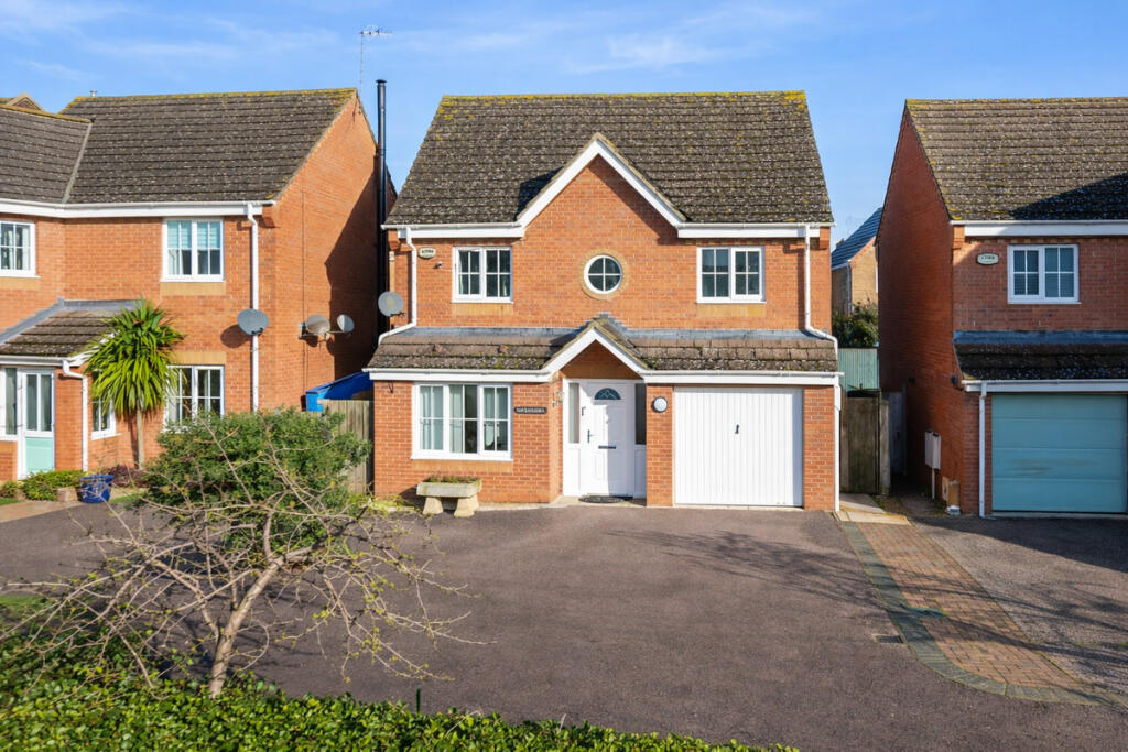 4-bed detached on Sunderland Place, Shortstown, Bedford, MK42, £425,000