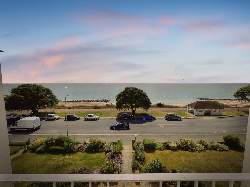 Marine Parade East, Clacton-on-Sea, Essex photo 2