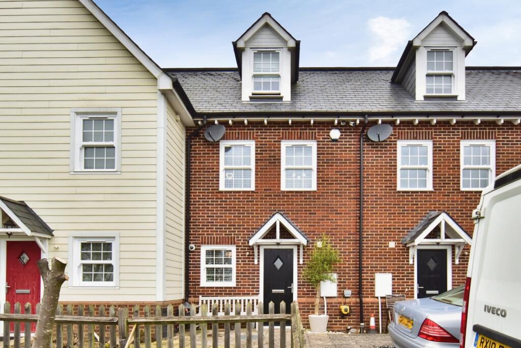 Main image of property: Penhurst Close, Weavering, Maidstone, Kent, ME14