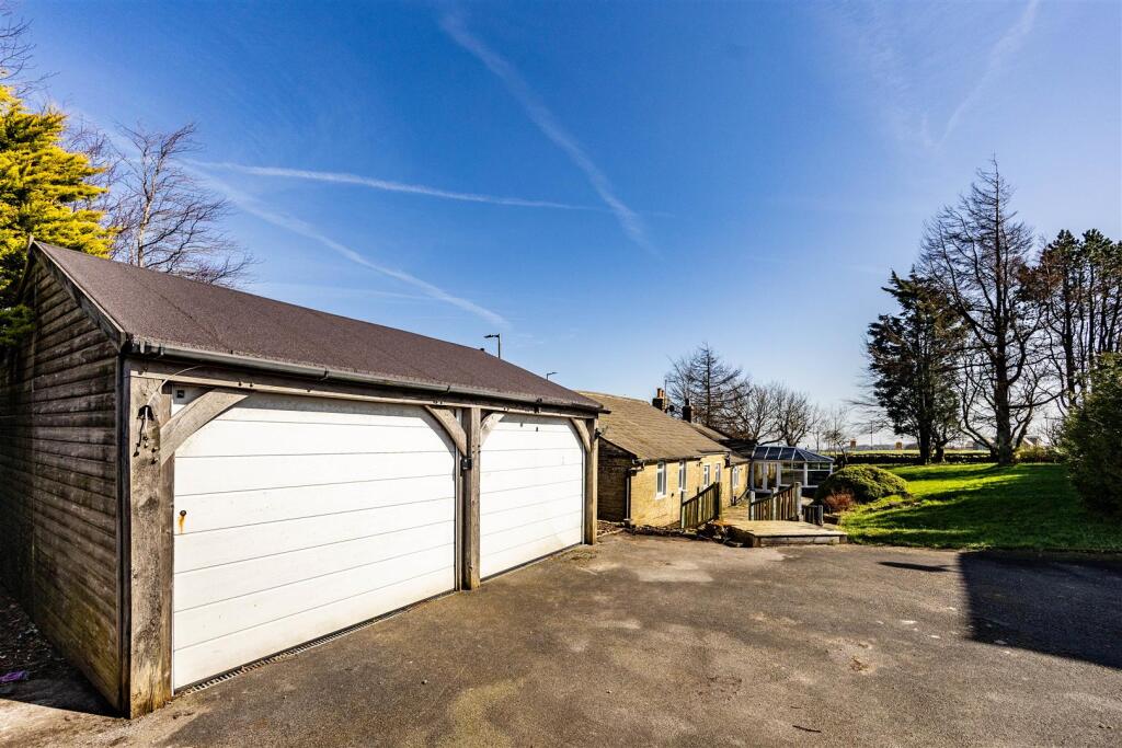 Additional image 2 of North View, Mountain, Queensbury, Bradford