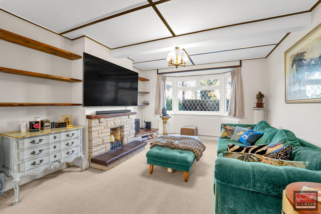 Meadway, Ashford – pohled 3