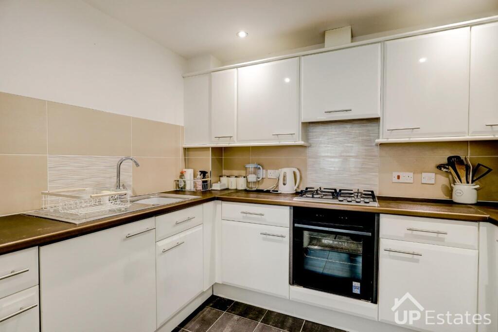 Apartment in Coventry, Copsewood - View 5