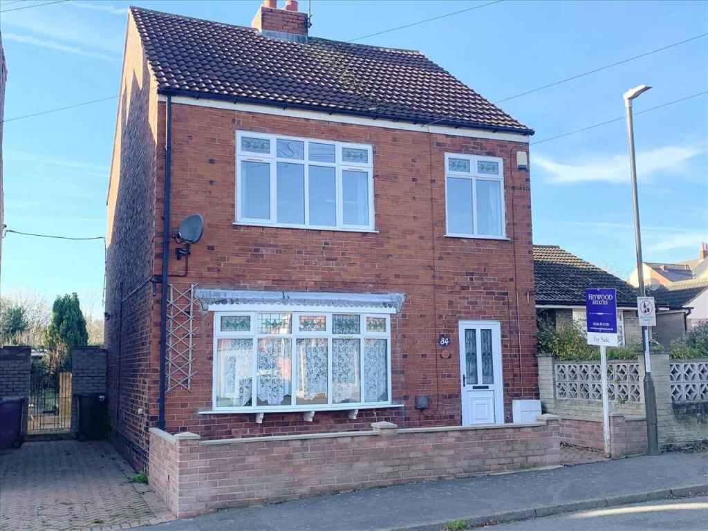 3-bed detached on Neale Street, Clowne, Chesterfield, £244,950