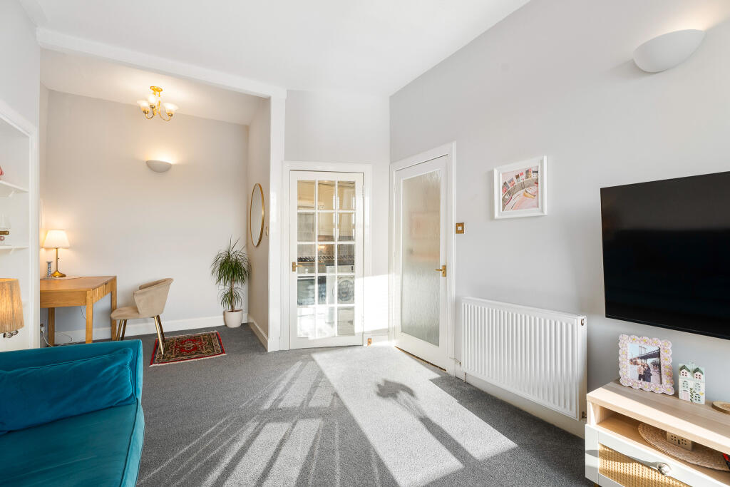 Apartment in Edinburgh - View 5