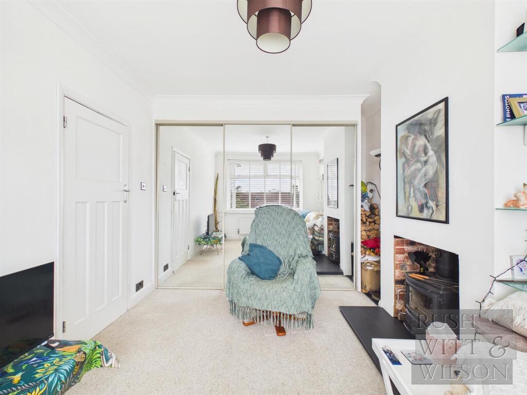 House in Tonbridge - View 4