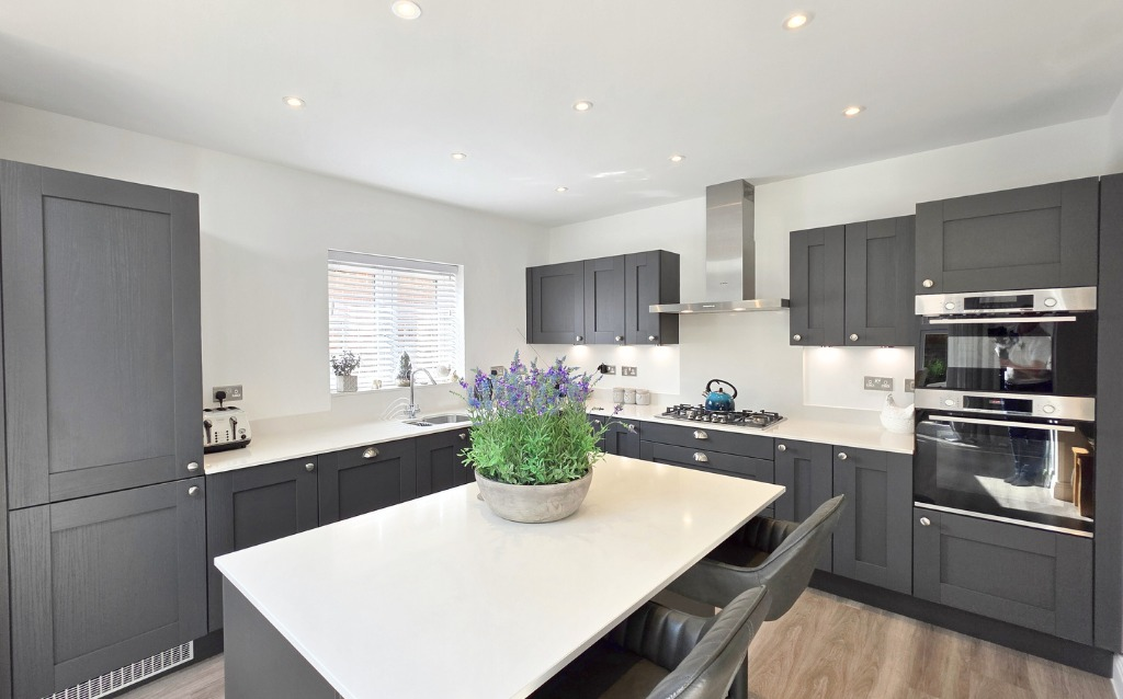 Wilson Row, Crowthorne, Berkshire, RG45 - View 6