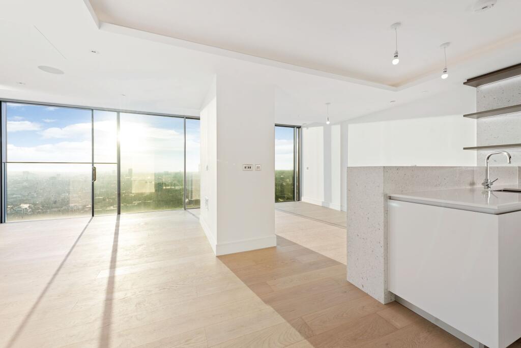 Main image of property: Bollinder Place, Carrara Tower, EC1V