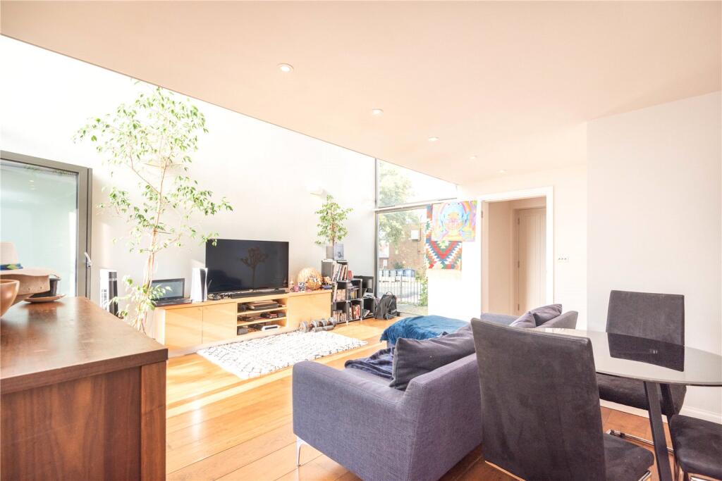 Main image of property: Stanford Road,
Coppetts, N11