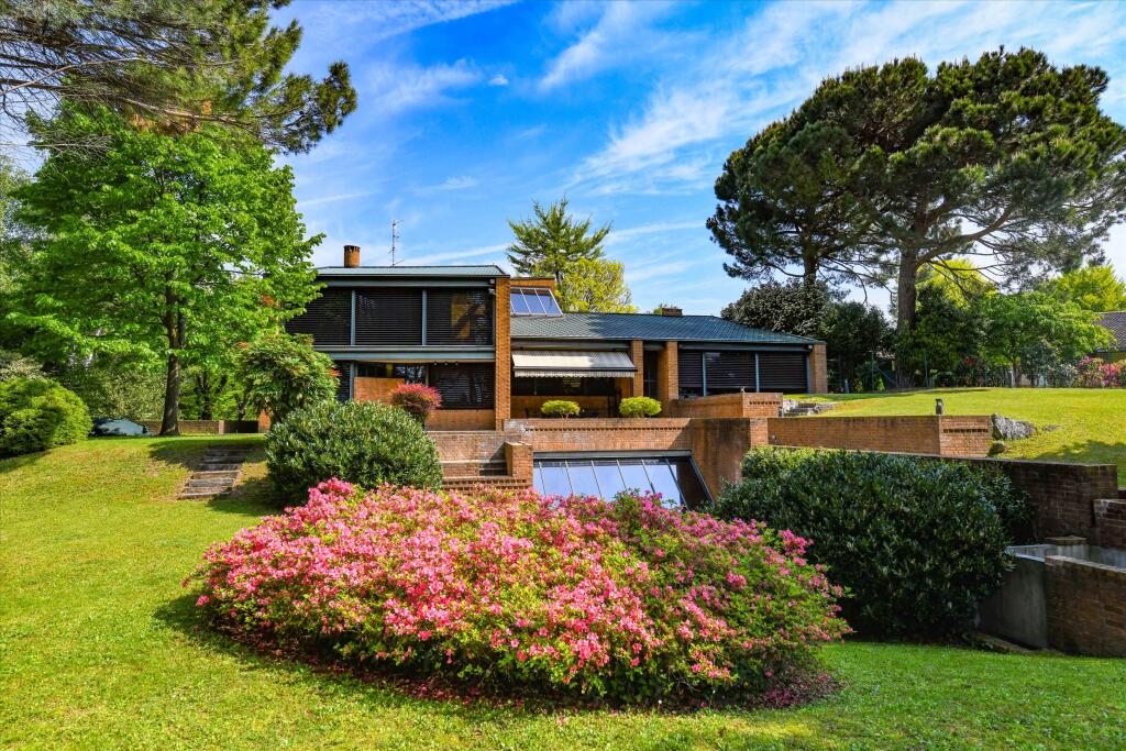 Main image of property: Lombardy, Como, Cantù