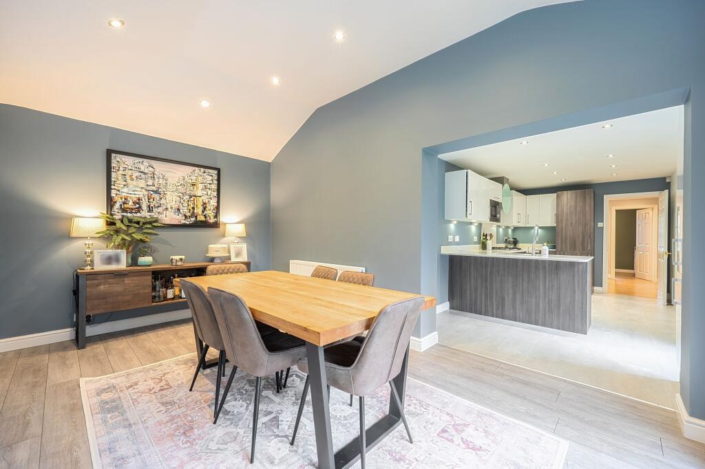 House in Wokingham - View 4