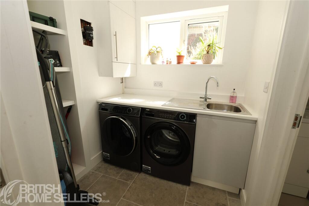 House in Hirwaun - View 4