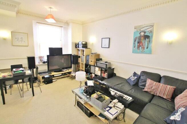 Apartment in Southampton - More