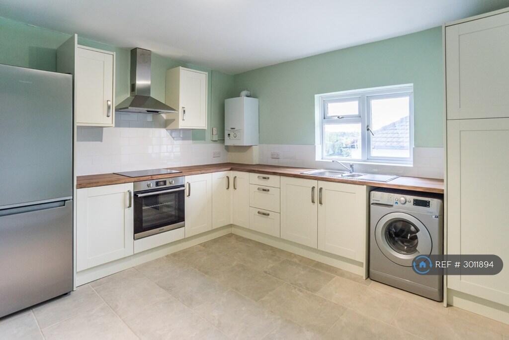 Apartment in Bromley, Bromley Park, Plaistow - View 5