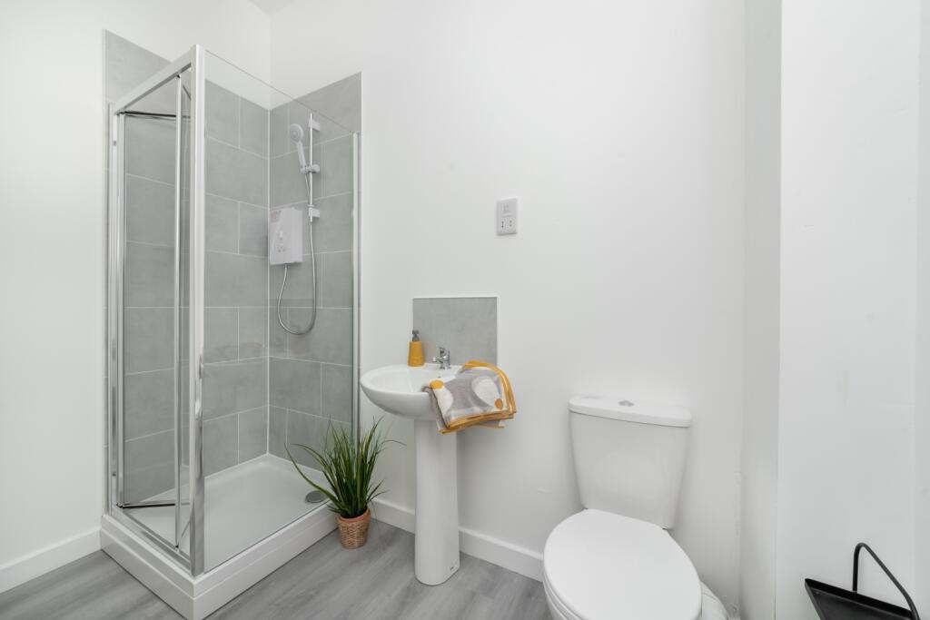 Additional image 9 of Studio, Card House, Bingley Road, Bradford, BD9