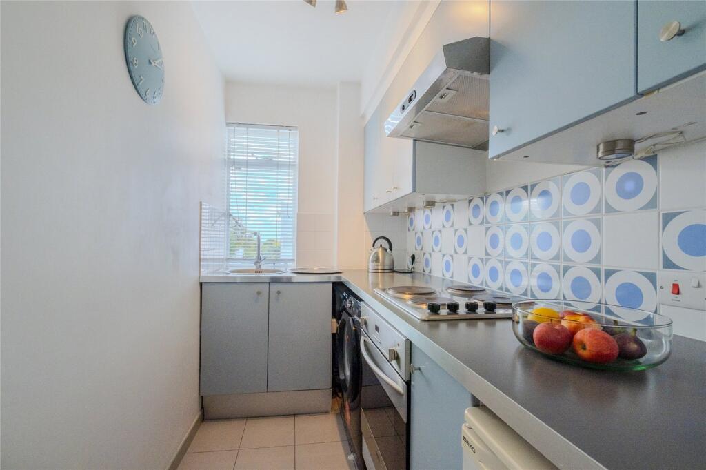 Apartment in London - View 3