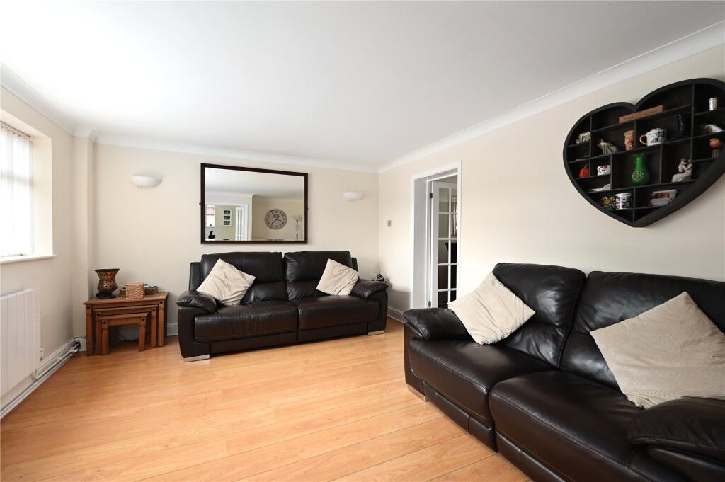 House in Spelthorne, Surrey - More