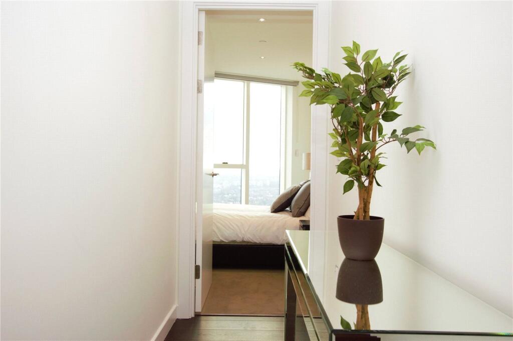 Apartment in London, Vauxhall - View 5