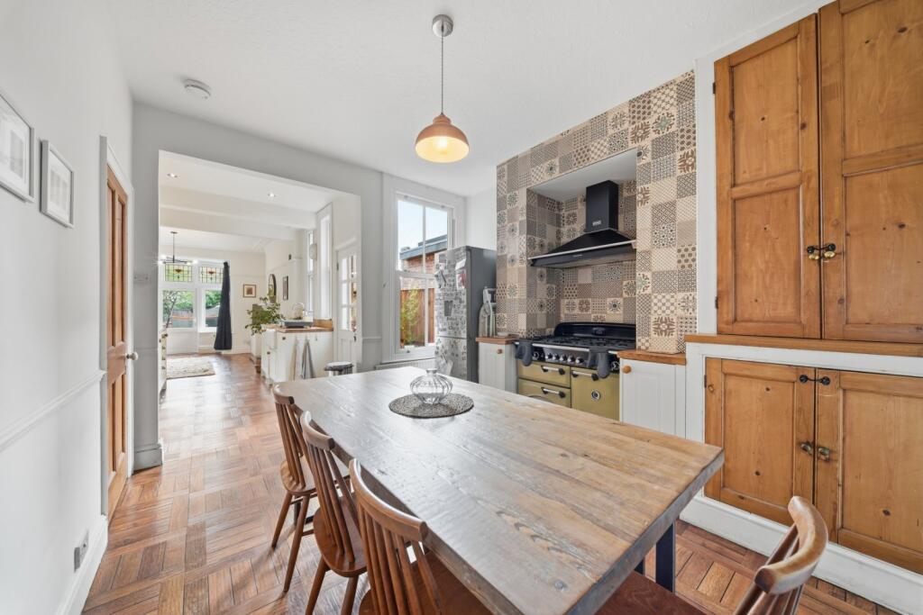 House in Nottingham, West Bridgford - View 5