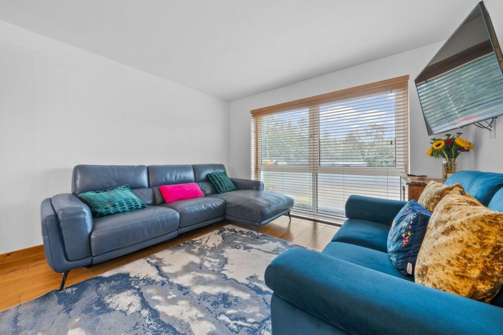 House in Falkirk, Stirling - View 4