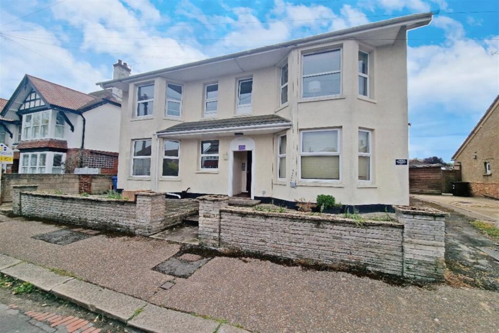 Main image of property: 33-35 Bassett Road, Bognor Regis, PO21