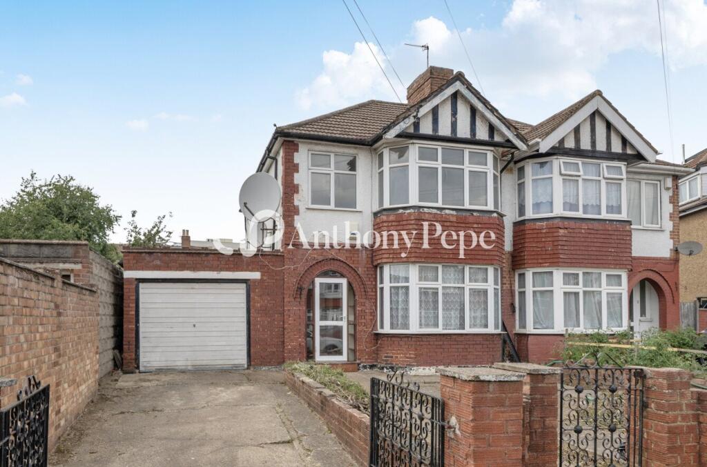 Main image of property: Hampshire Close, Edmonton, London, N18