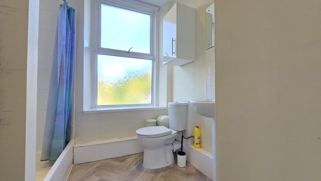 House in Sheffield - View 5