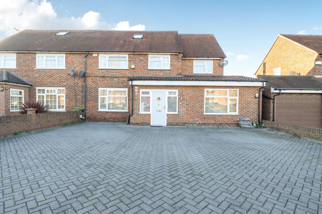 Main image of property: High Street,Langley,Slough,SL3 8LP