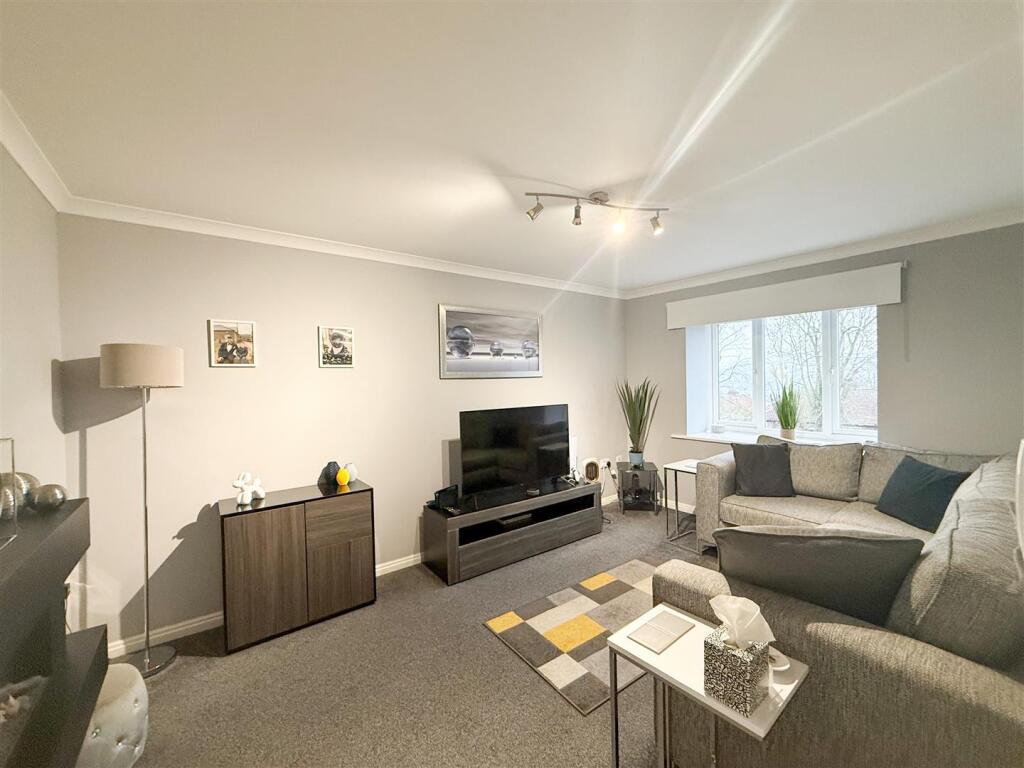 Apartment in Gateshead, North East - View 5